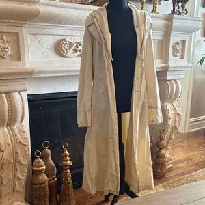 Genuine Burning Torch Lightweight Hooded Trench Coat in Cream